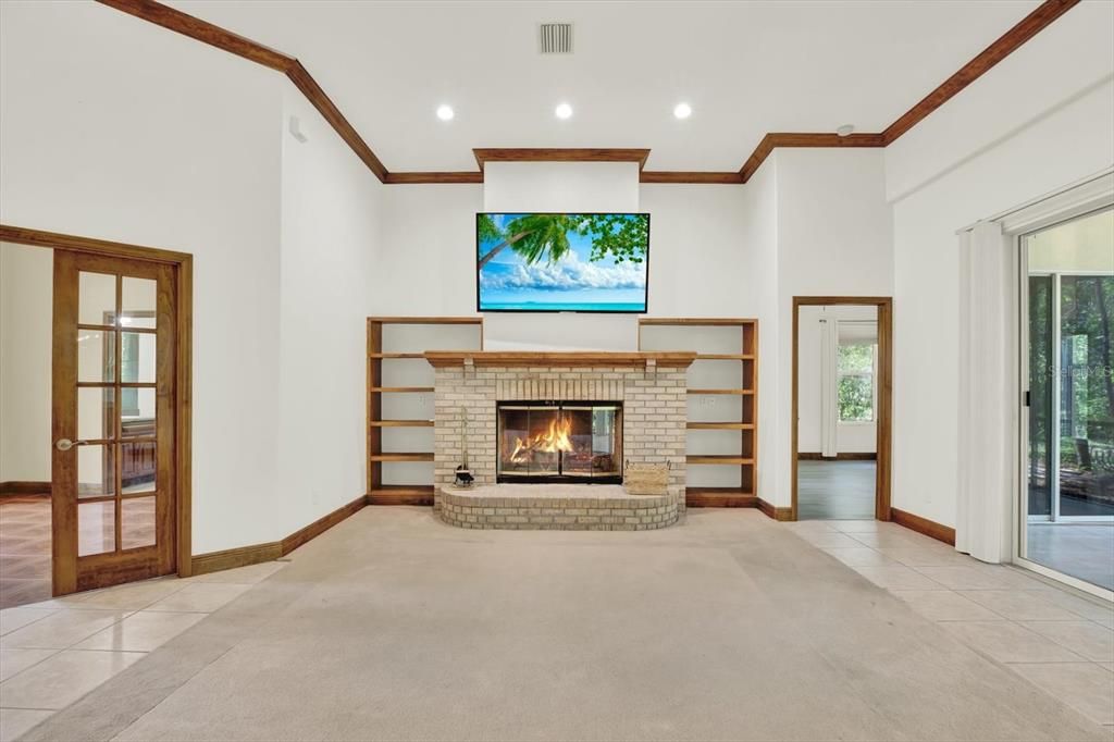 For Sale: $565,000 (3 beds, 2 baths, 2242 Square Feet)