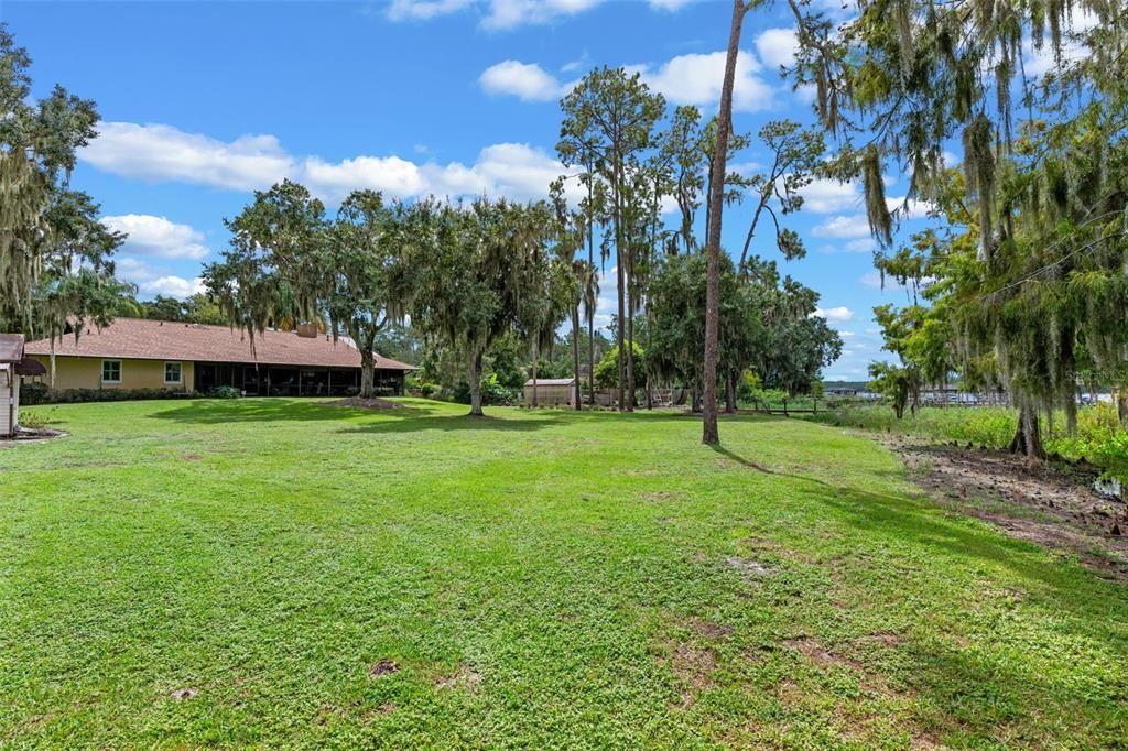 For Sale: $1,250,000 (3 beds, 3 baths, 2261 Square Feet)