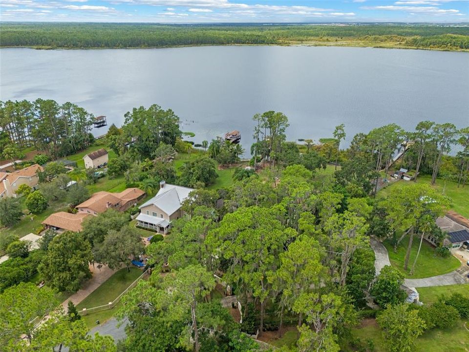 For Sale: $1,250,000 (3 beds, 3 baths, 2261 Square Feet)