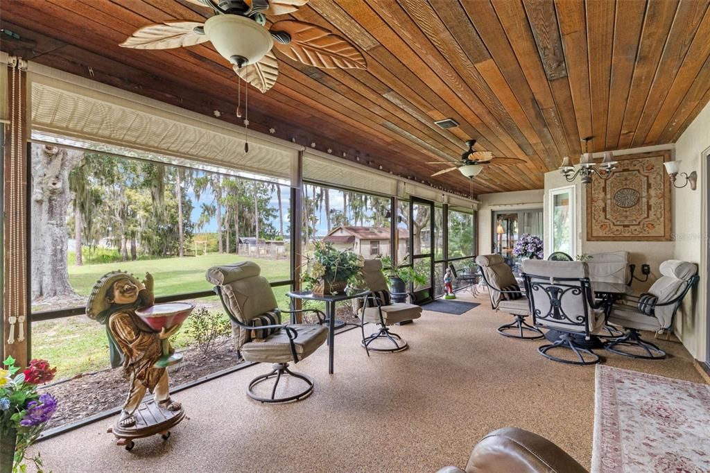 For Sale: $1,250,000 (3 beds, 3 baths, 2261 Square Feet)