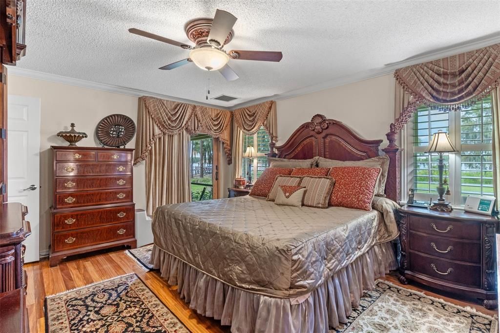 For Sale: $1,250,000 (3 beds, 3 baths, 2261 Square Feet)