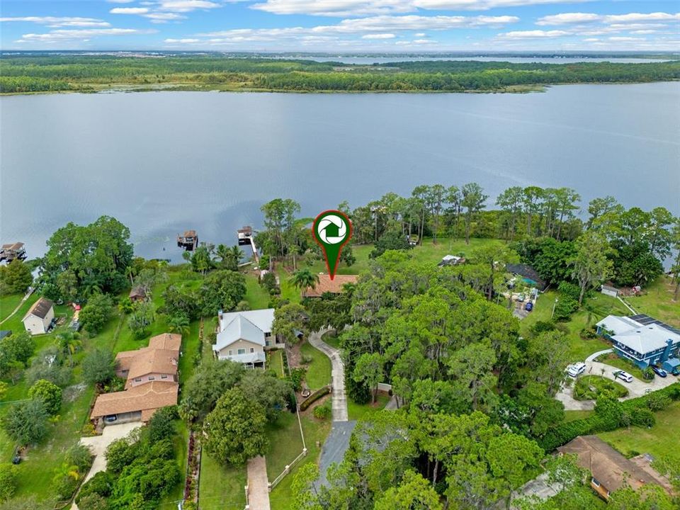 For Sale: $1,250,000 (3 beds, 3 baths, 2261 Square Feet)