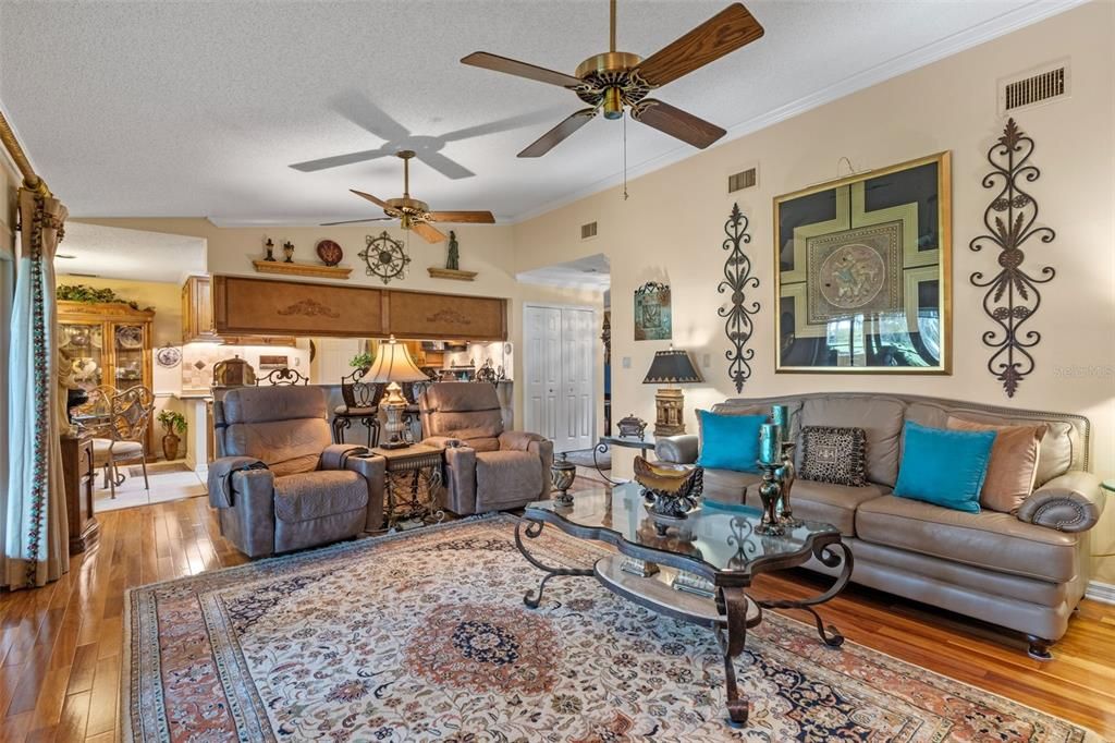 For Sale: $1,250,000 (3 beds, 3 baths, 2261 Square Feet)