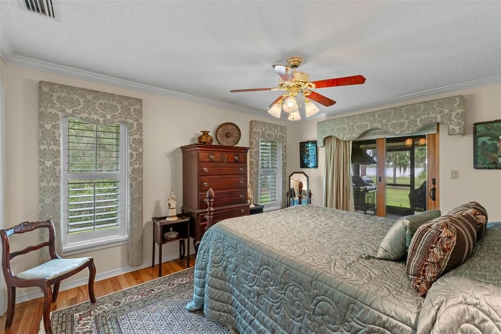 For Sale: $1,250,000 (3 beds, 3 baths, 2261 Square Feet)