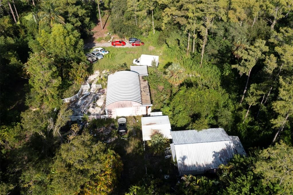 На продажу: $1,100,000 (14.62 acres)