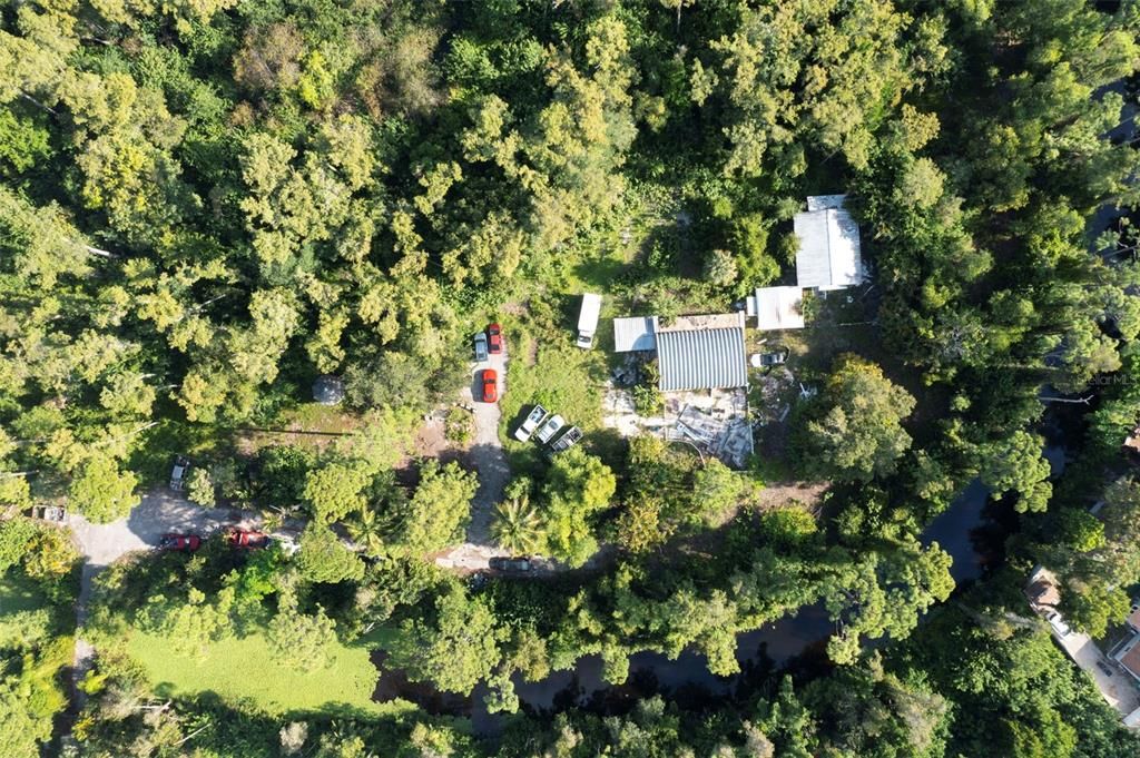 На продажу: $1,100,000 (14.62 acres)