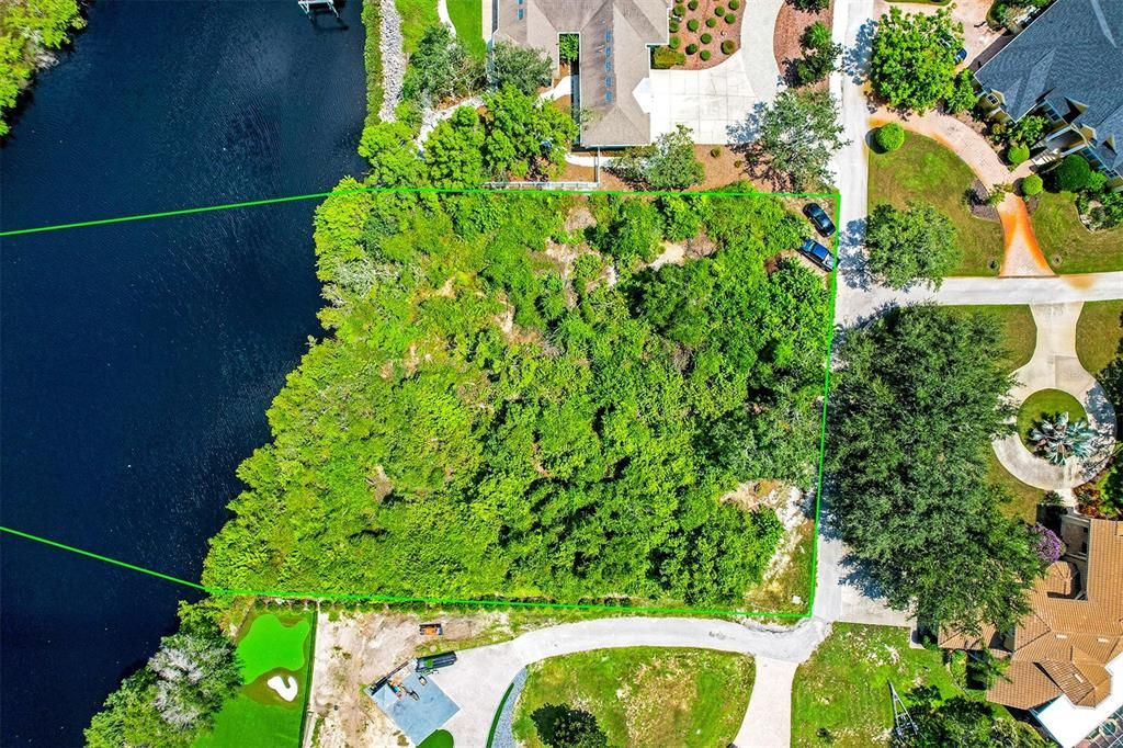 待售: $429,900 (1.35 acres)