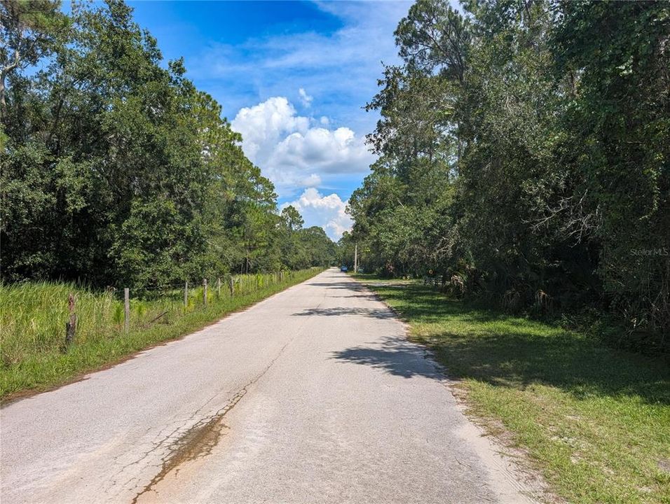 For Sale: $44,700 (0.94 acres)