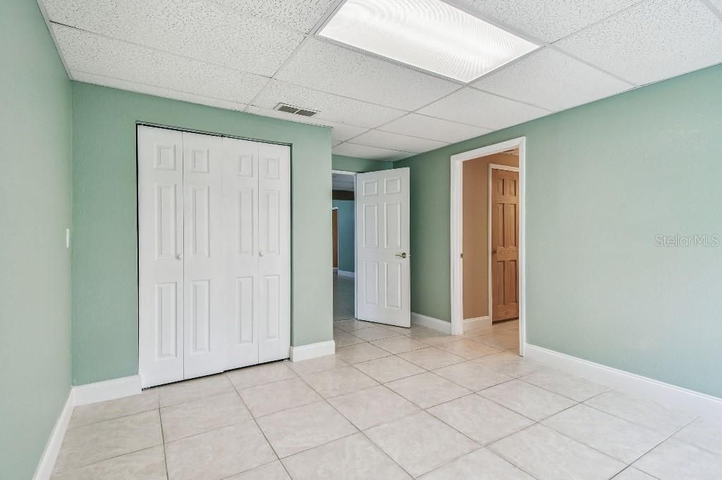 For Sale: $1,100,000 (5 beds, 3 baths, 4640 Square Feet)