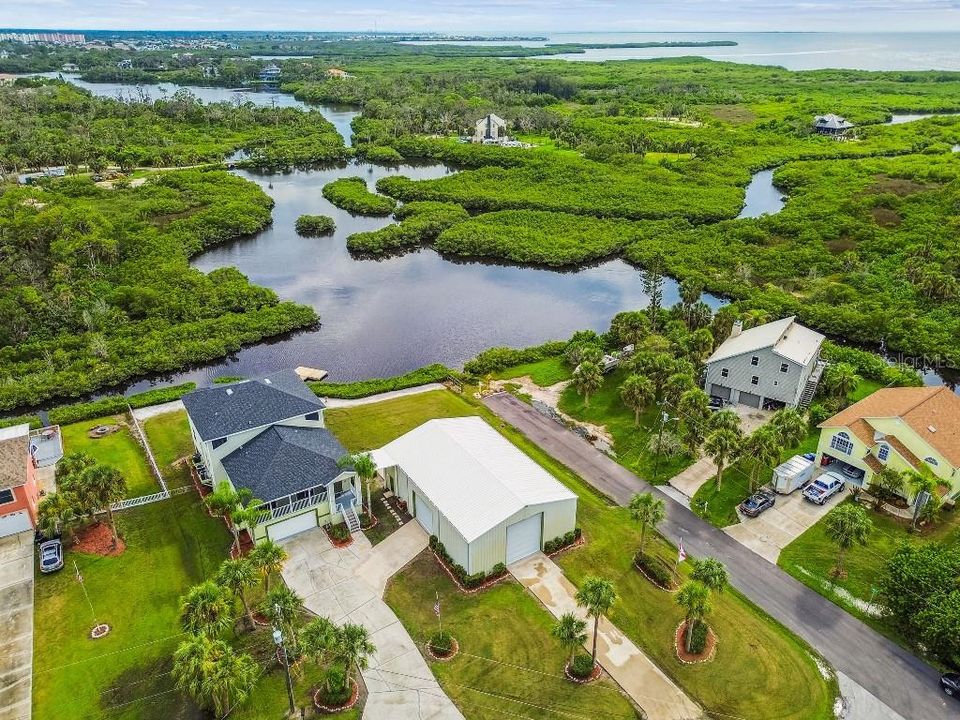 For Sale: $1,100,000 (5 beds, 3 baths, 4640 Square Feet)