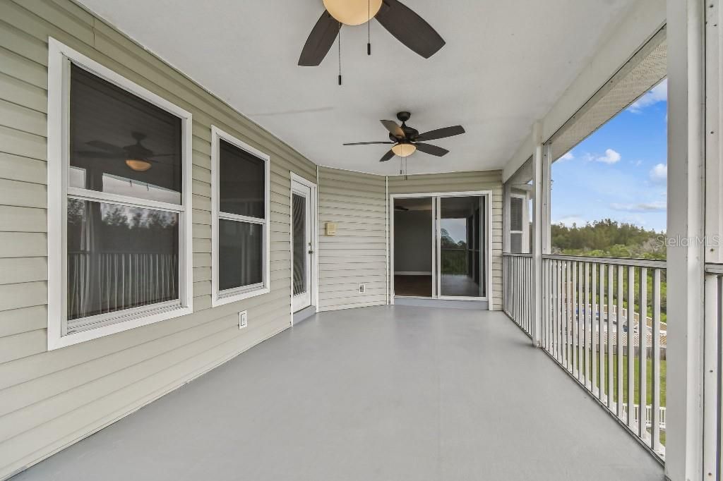 For Sale: $1,100,000 (5 beds, 3 baths, 4640 Square Feet)