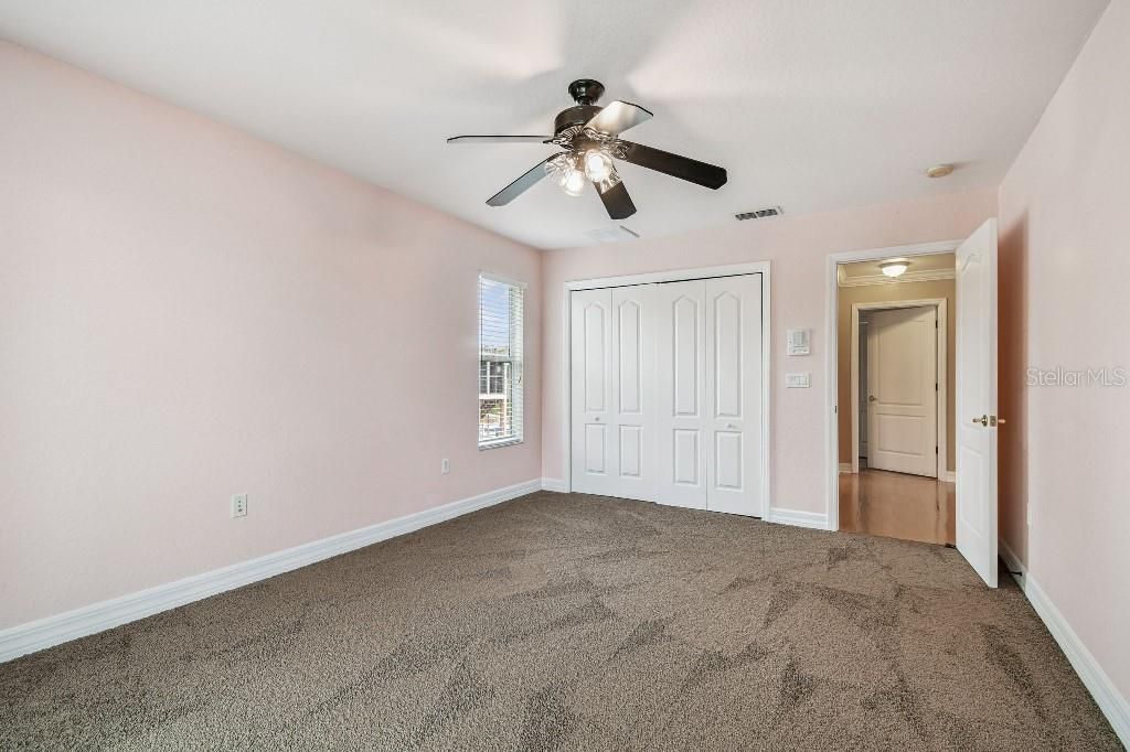 For Sale: $1,100,000 (5 beds, 3 baths, 4640 Square Feet)