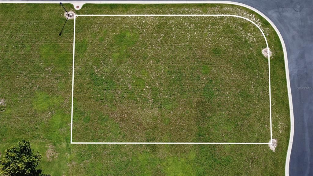 На продажу: $88,000 (0.24 acres)