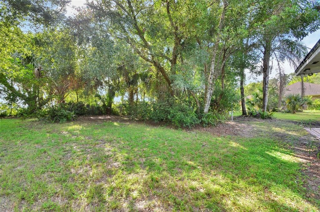 Active With Contract: $265,000 (3 beds, 2 baths, 1694 Square Feet)