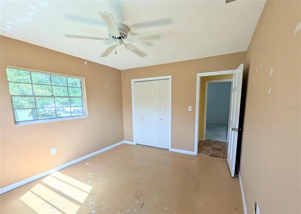 Active With Contract: $265,000 (3 beds, 2 baths, 1694 Square Feet)