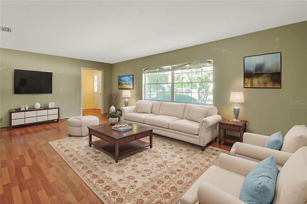 Active With Contract: $265,000 (3 beds, 2 baths, 1694 Square Feet)