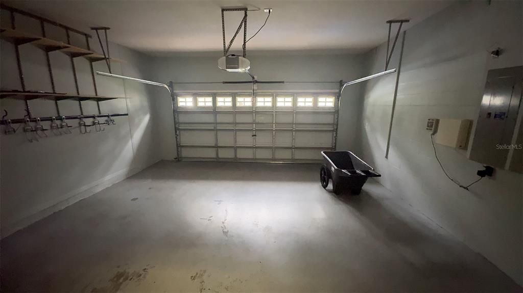 For Rent: $2,900 (4 beds, 2 baths, 2200 Square Feet)