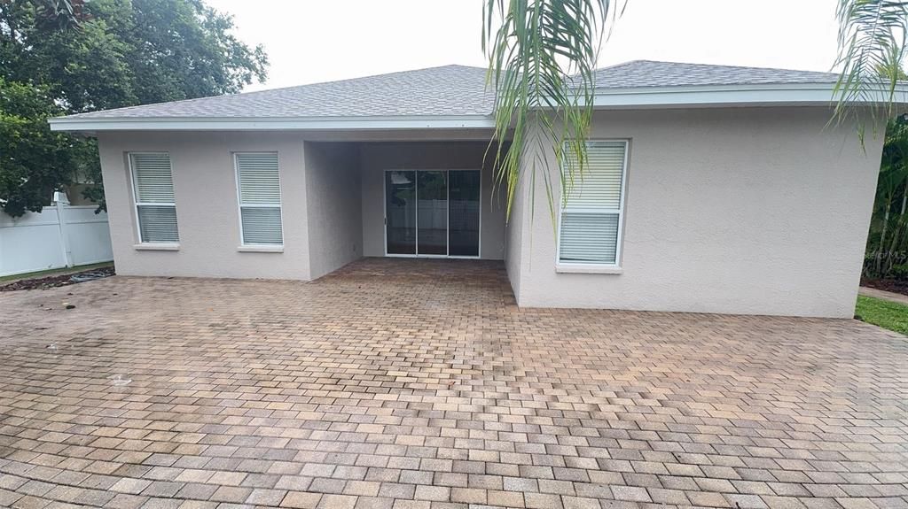 For Rent: $2,900 (4 beds, 2 baths, 2200 Square Feet)