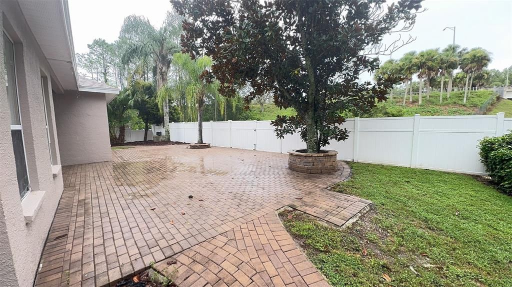 For Rent: $2,900 (4 beds, 2 baths, 2200 Square Feet)