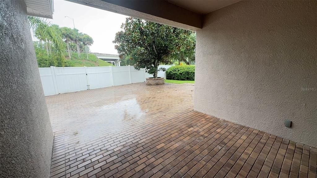 For Rent: $2,900 (4 beds, 2 baths, 2200 Square Feet)