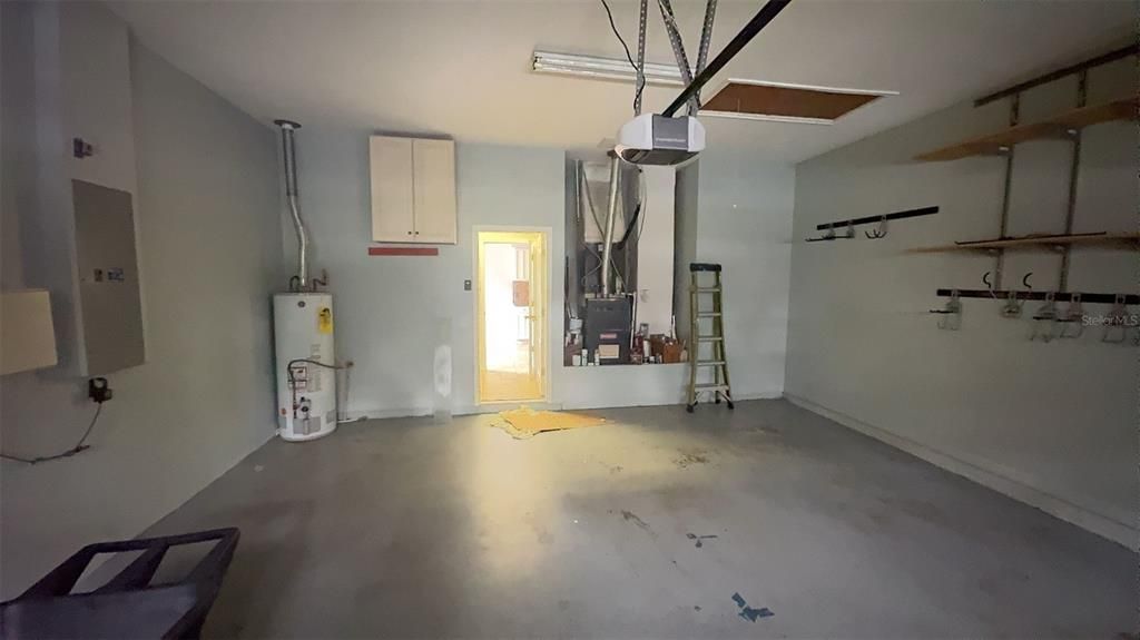 For Rent: $2,900 (4 beds, 2 baths, 2200 Square Feet)