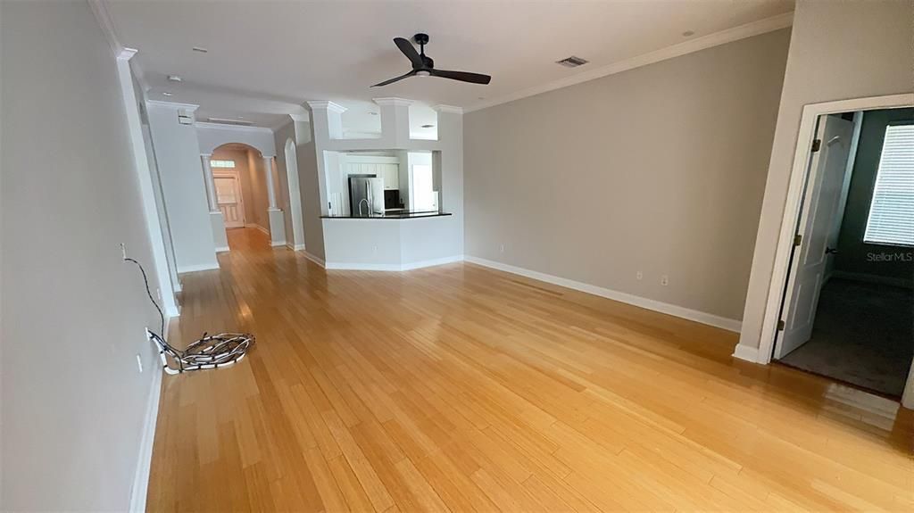 For Rent: $2,900 (4 beds, 2 baths, 2200 Square Feet)