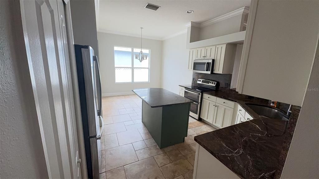 For Rent: $2,900 (4 beds, 2 baths, 2200 Square Feet)