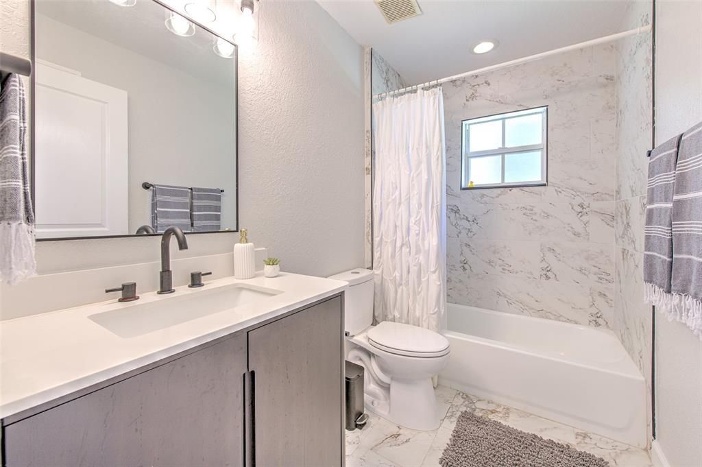 待售: $725,000 (3 贝兹, 2 浴室, 1610 平方英尺)