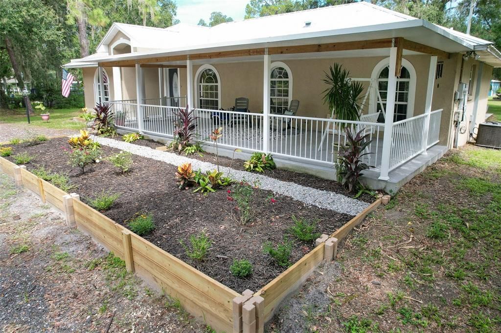 待售: $725,000 (3 贝兹, 2 浴室, 1610 平方英尺)