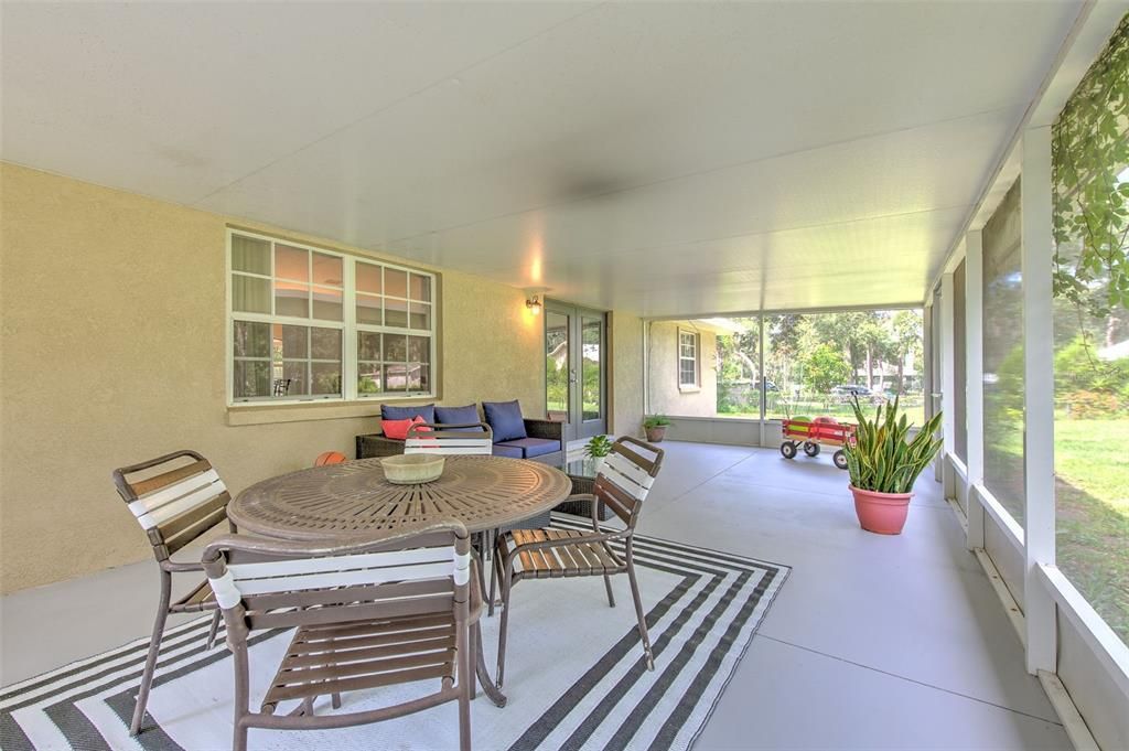 待售: $725,000 (3 贝兹, 2 浴室, 1610 平方英尺)