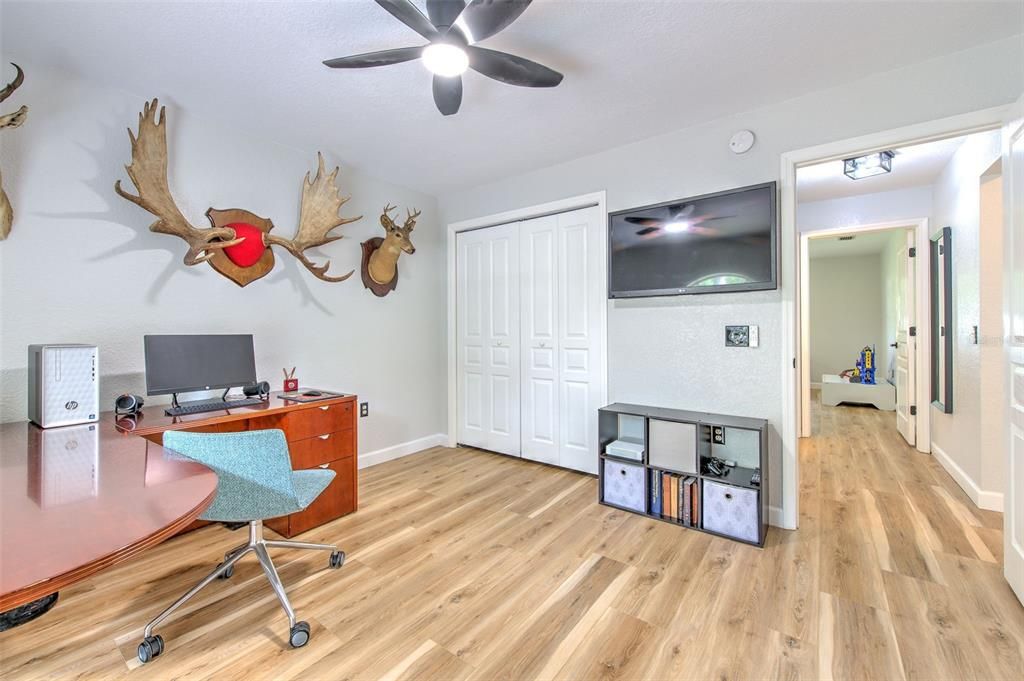 待售: $725,000 (3 贝兹, 2 浴室, 1610 平方英尺)