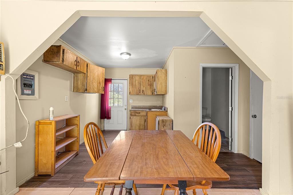 For Sale: $495,000 (4 beds, 2 baths, 1952 Square Feet)