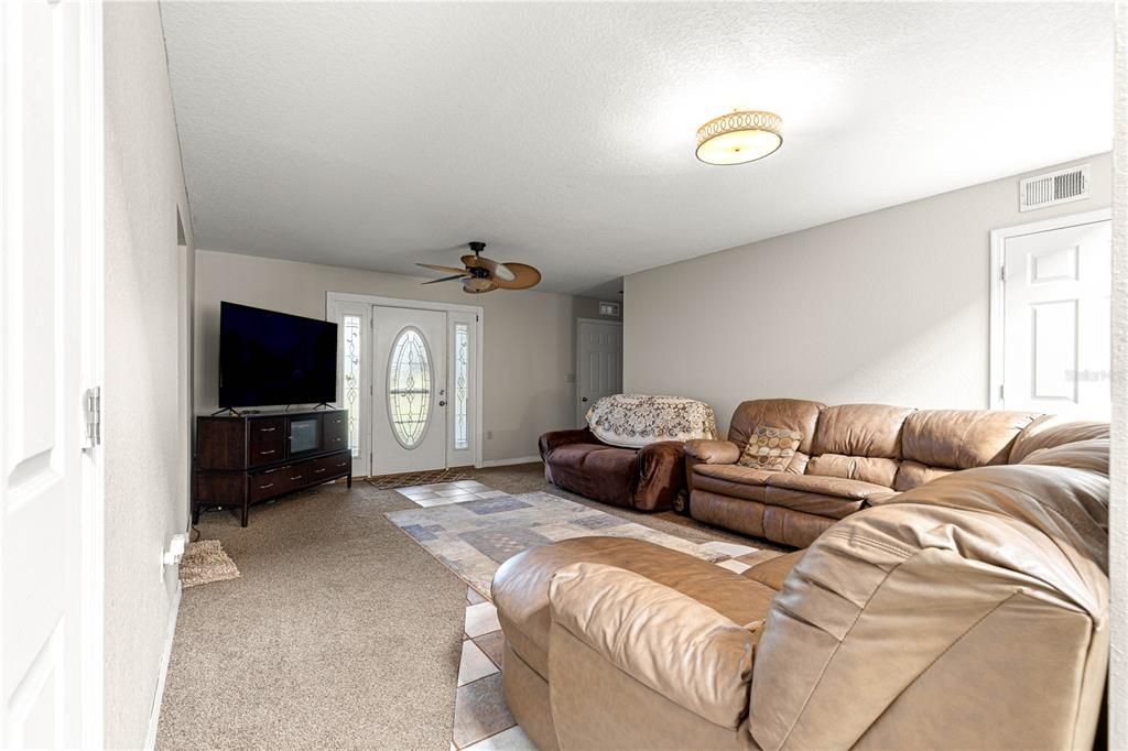 For Sale: $495,000 (4 beds, 2 baths, 1952 Square Feet)