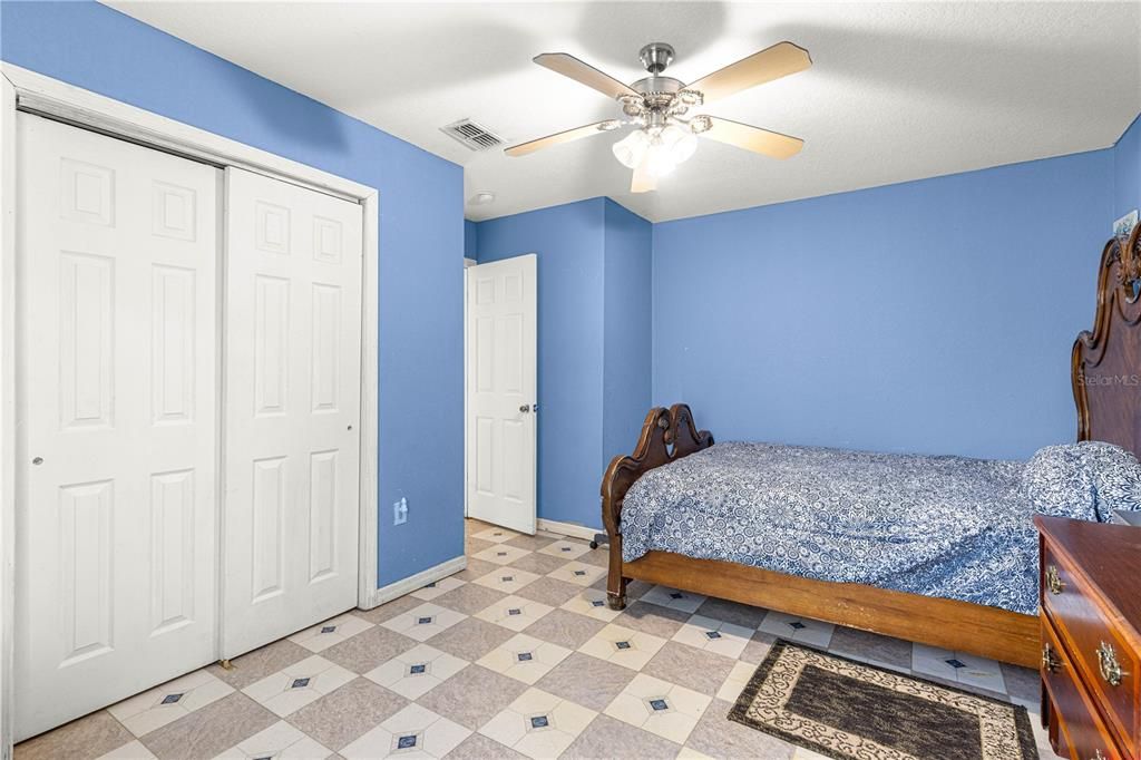 For Sale: $495,000 (4 beds, 2 baths, 1952 Square Feet)