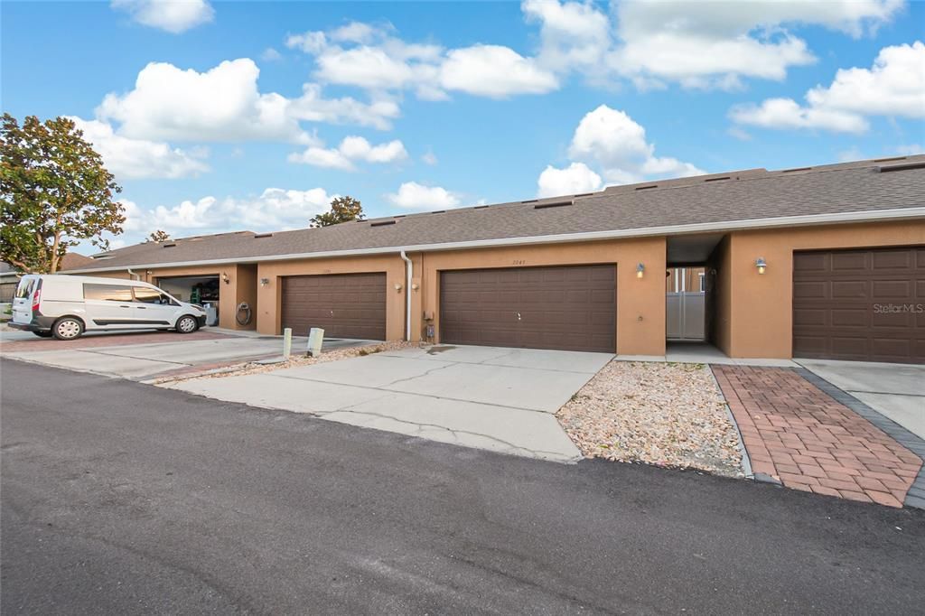 Под контрактом: $2,400 (3 спален, 2 ванн, 2248 Квадратных фут)