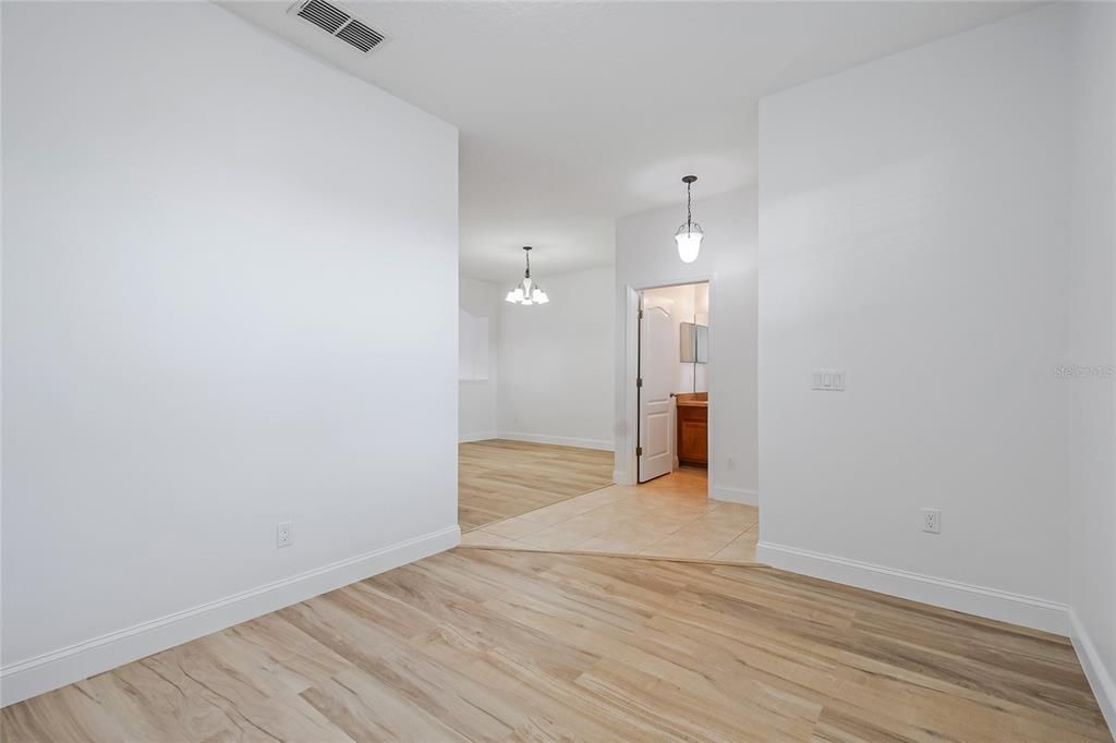 Под контрактом: $2,400 (3 спален, 2 ванн, 2248 Квадратных фут)