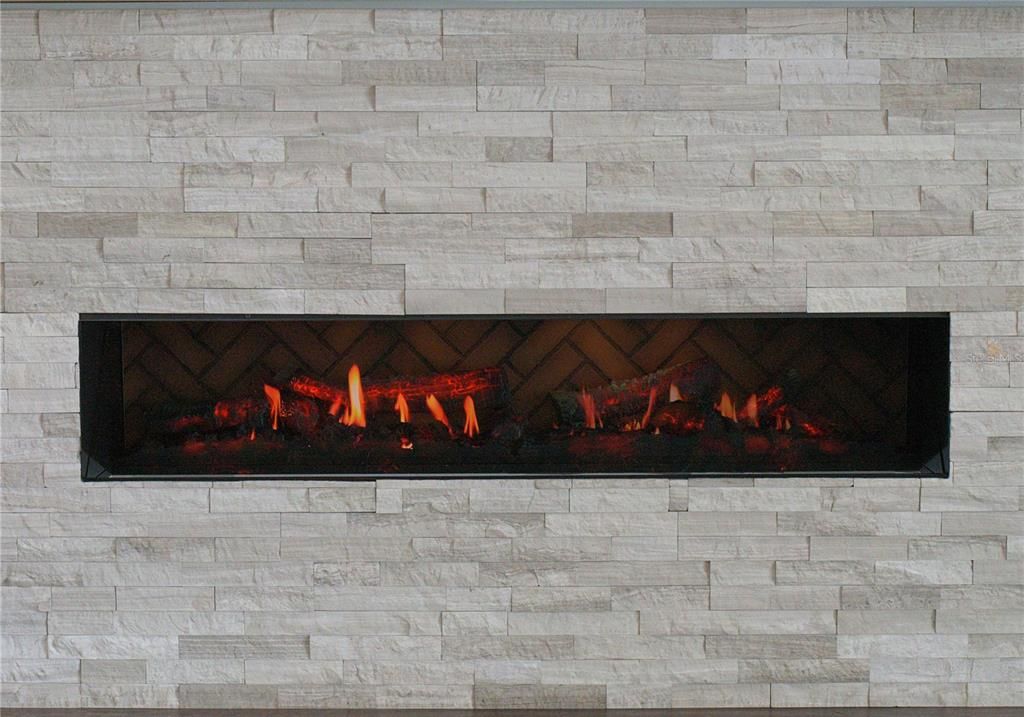 For Sale: $1,370,000 (5 beds, 4 baths, 3992 Square Feet)