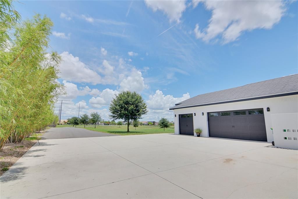 For Sale: $1,370,000 (5 beds, 4 baths, 3992 Square Feet)