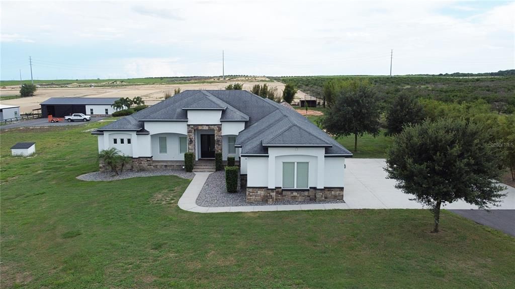 For Sale: $1,370,000 (5 beds, 4 baths, 3992 Square Feet)