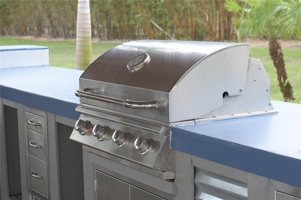 For Sale: $1,370,000 (5 beds, 4 baths, 3992 Square Feet)