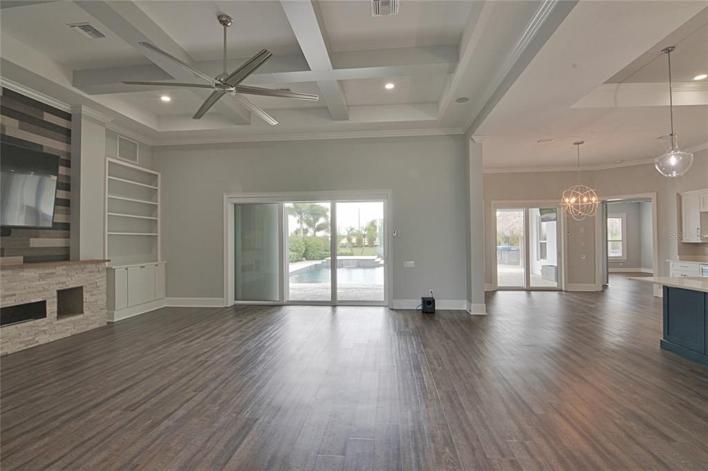 For Sale: $1,370,000 (5 beds, 4 baths, 3992 Square Feet)