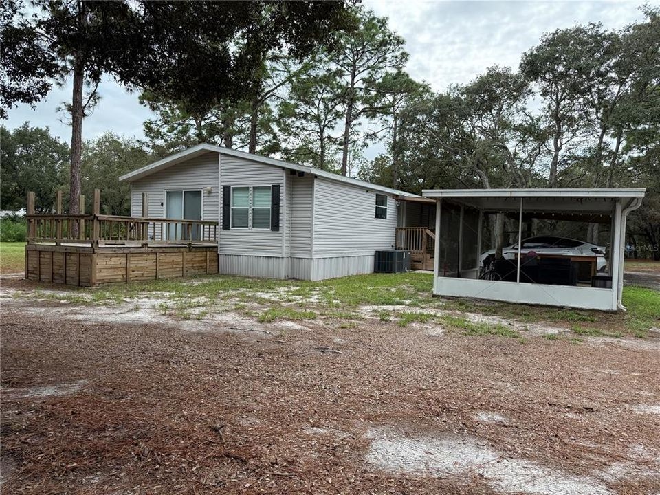 Active With Contract: $294,000 (2 beds, 2 baths, 1305 Square Feet)