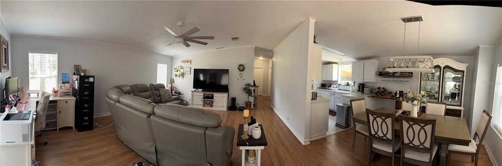 Active With Contract: $294,000 (2 beds, 2 baths, 1305 Square Feet)