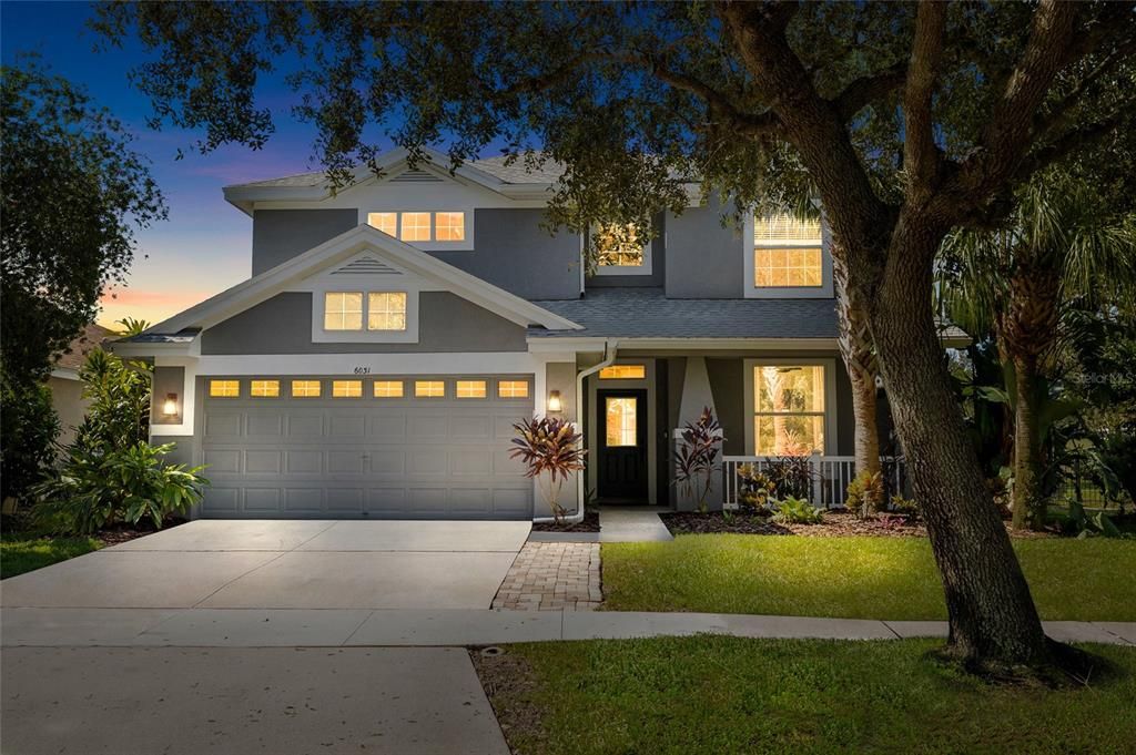 合同活跃: $619,000 (4 贝兹, 2 浴室, 2506 平方英尺)