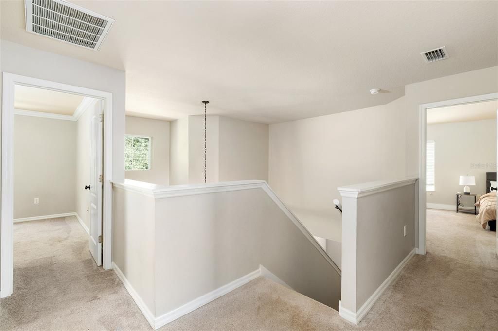 合同活跃: $619,000 (4 贝兹, 2 浴室, 2506 平方英尺)