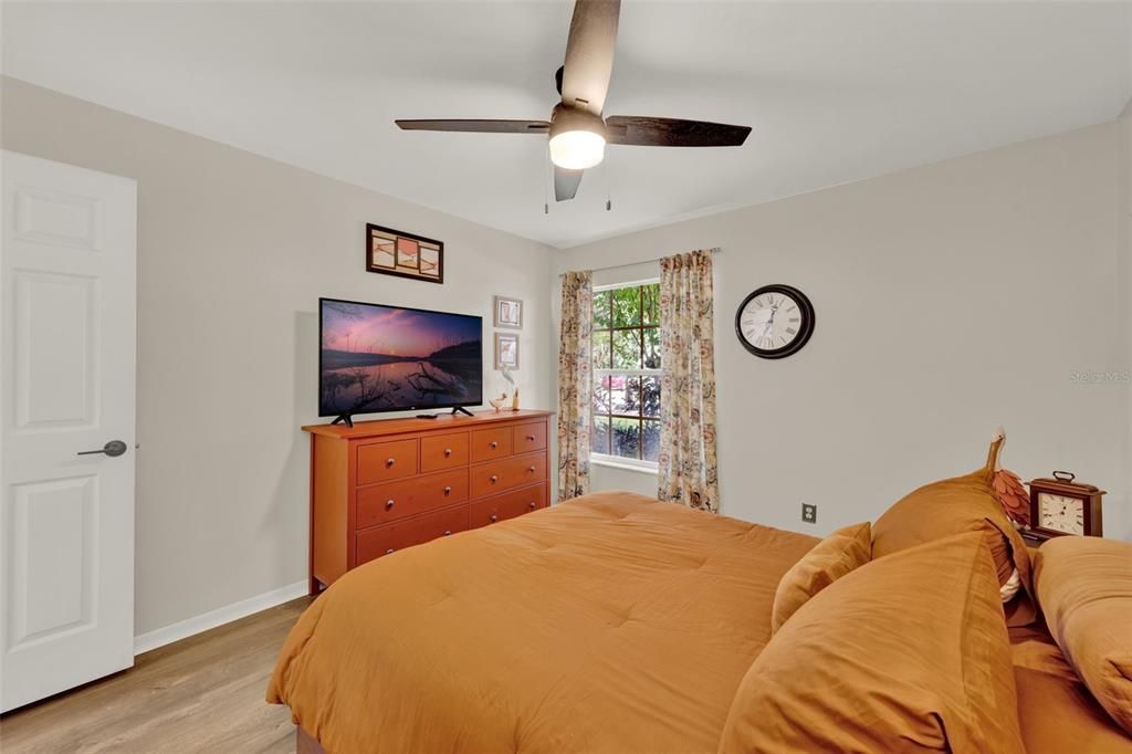 Active With Contract: $430,000 (4 beds, 2 baths, 2357 Square Feet)