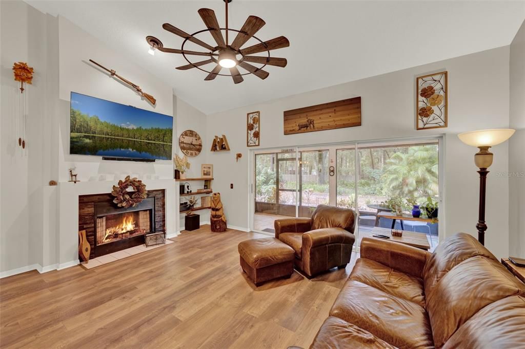 Active With Contract: $430,000 (4 beds, 2 baths, 2357 Square Feet)