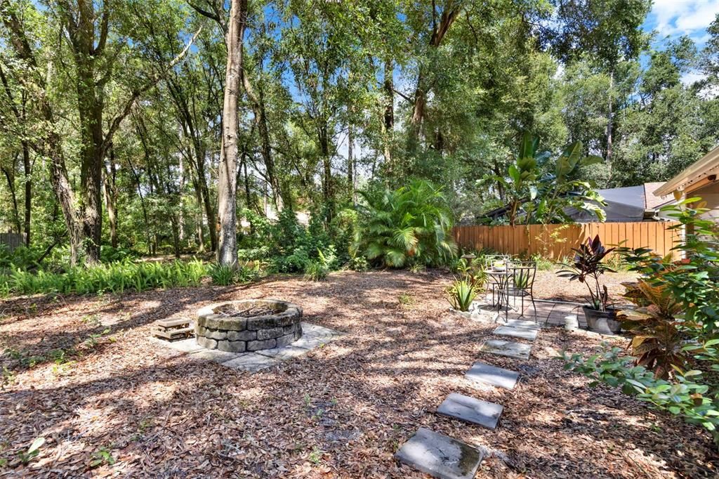 Active With Contract: $430,000 (4 beds, 2 baths, 2357 Square Feet)