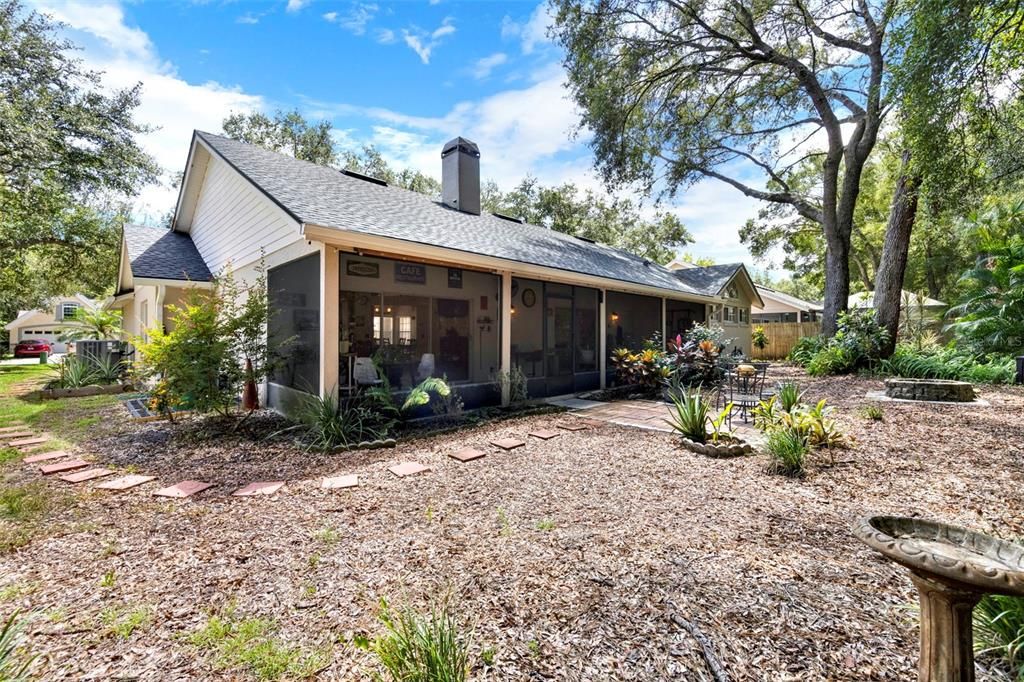 Active With Contract: $430,000 (4 beds, 2 baths, 2357 Square Feet)