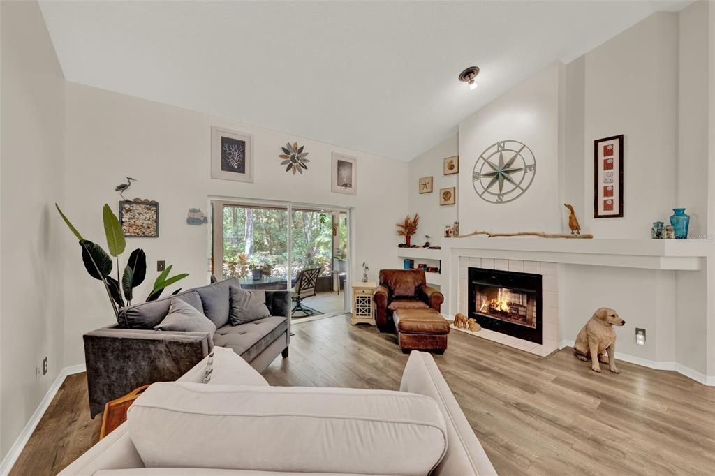 Active With Contract: $430,000 (4 beds, 2 baths, 2357 Square Feet)